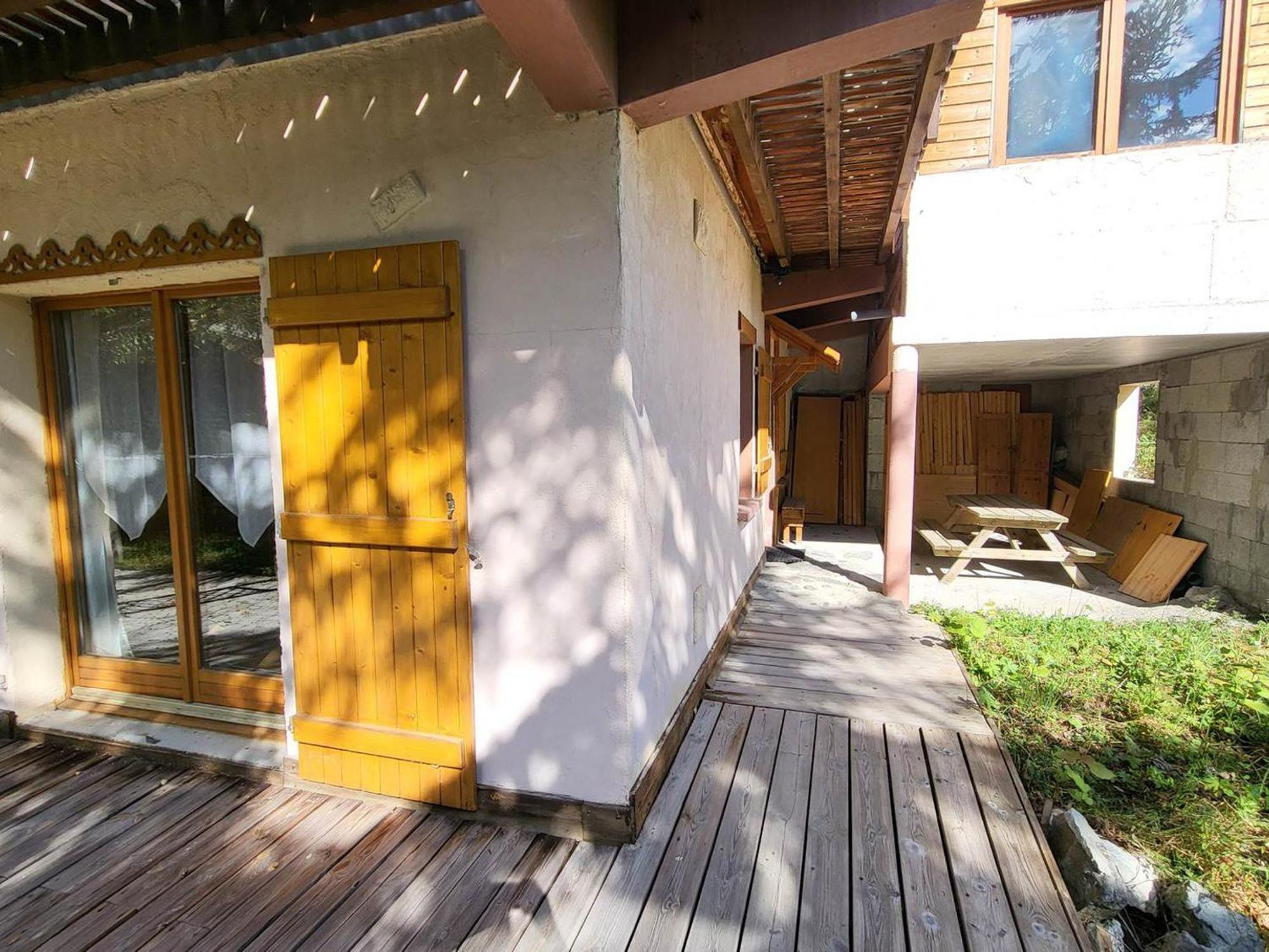 2p Avec Terrasse Et Animaux - La Tania - Fr-1-513-95 Apartment